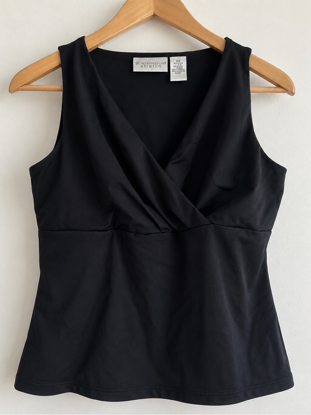 Worthington black stretch workout tank in a size M
